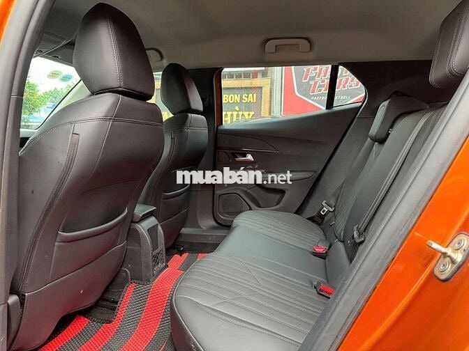 Peugeot 2022 GT Line 1.2 Turbo, màu cam, 57.000 km