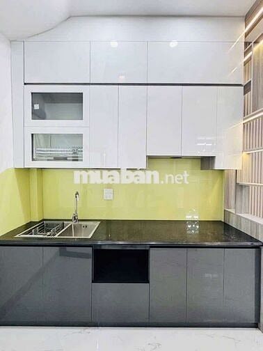 Bán nhà Đội Cấn, diện tích 25m2, 5 tầng, 3 ngủ, giá 6 tỷ