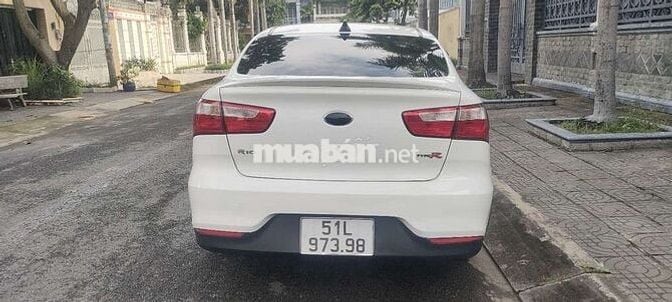 Kia Rio Sedan 2016 số sàn, màu trắng