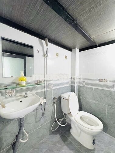 PHÒNG TRỌ GIÁ RẺ CÓ GÁC, MÁY LẠNH TẠI ĐƯỜNG QUANG TRUNG