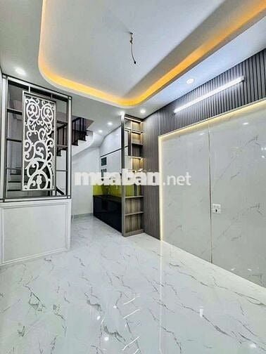 Bán nhà Đội Cấn, diện tích 25m2, 5 tầng, 3 ngủ, giá 6 tỷ