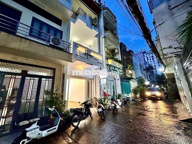 Nhà VIP Lê Quang Định – Hẻm Xe Hơi – 5PN Sân Thượng – 24Tr/Tháng