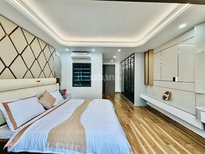 ⭐️Siêu phẩm 4 Lầu THANG MÁY tuyệt đẹp Cao cấp hẻm XH Nguyễn Văn Khối