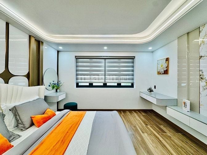 ⭐️Siêu phẩm 4 Lầu THANG MÁY tuyệt đẹp Cao cấp hẻm XH Nguyễn Văn Khối