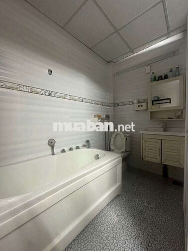 Nhà 1 trệt 1 lầu full nội thất đầy đủ Bình Thành BHH B bình tân