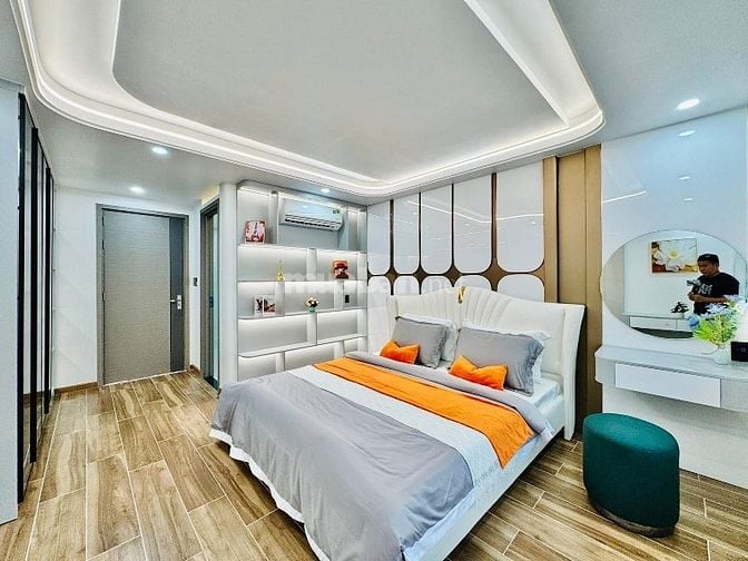 ⭐️Siêu phẩm 4 Lầu THANG MÁY tuyệt đẹp Cao cấp hẻm XH Nguyễn Văn Khối