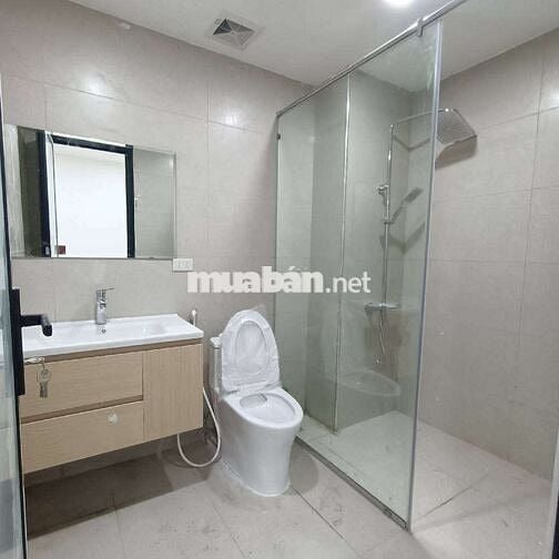 Bán nhà Phố Trạm 62m , 2 ô tô vào nhà, 6 tầng thang máy gần TTTM Aeon Bán nhà Phố Trạm 62m , 2 ô tô vào nhà, 6 tầng thang máy gần TTTM Aeon