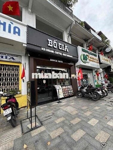 Cho Thuê Nhà Số 1 Trần Hưng Đạo Phường Nguyễn Thái Bình Quận 1