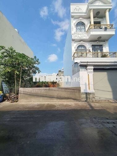 Cần bán đất thổ cư . Đường thông 6m . DT 5,2x16,6