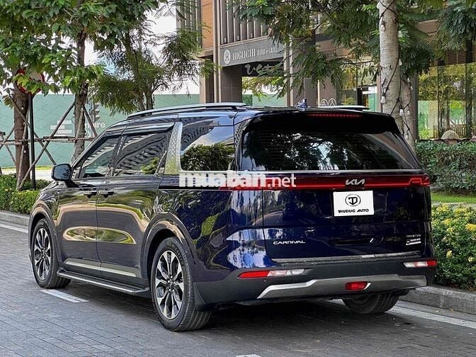 Kia Carnival 2022 Signature 2.2D - 45000 km