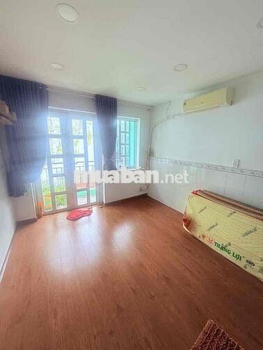 BÁN NHÀ 3 TẦNG, PHƯỜNG TÂN SƠN NHÌ, ĐỘC LẬP, 30M2, GẦN HXH, NHỈNH 4 TỶ