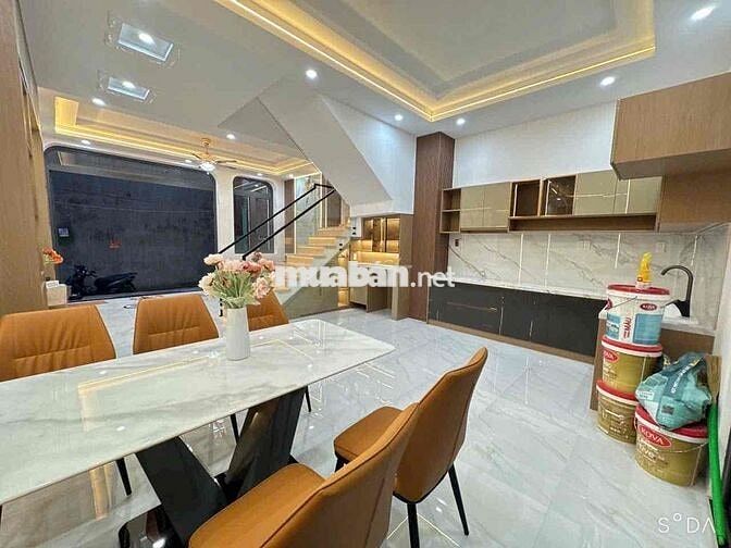 Nhà đẹp giá rẻ 2 tầng BTCT Chiến Lược liền kề Lê Văn Quới chỉ 5.9 tỷ