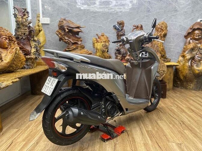 👉Vision 2017 bstp chính chủ xe đẹp keng, máy êm