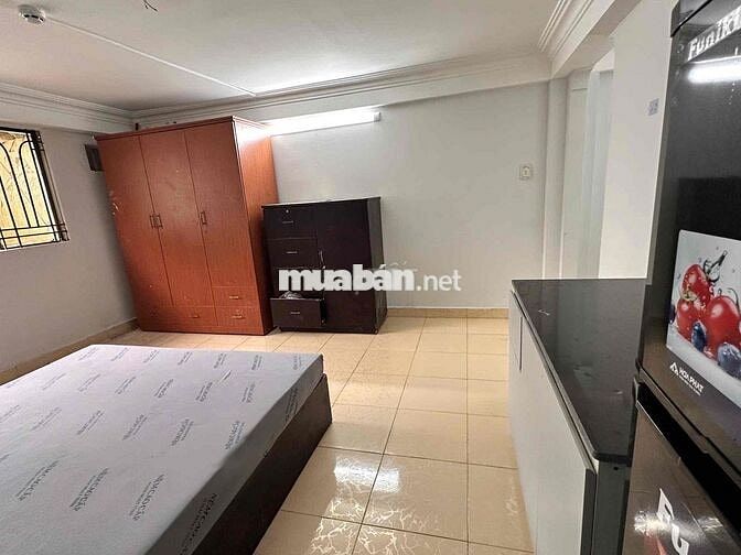 Cho thuê phòng có cửa sổ lớn - Diện tích rộng - Tự do giờ giấc