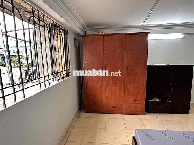 Cho thuê phòng có cửa sổ lớn - Diện tích rộng - Tự do giờ giấc