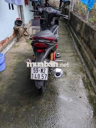 xe strax 125 fi màu đỏ đen