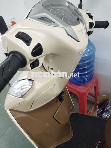 Lead hảng honda can ban