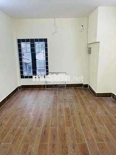 Cho thuê nhà nguyên căn.Đường Cách Mạng Tháng Tám.Phường 11. Quận 3