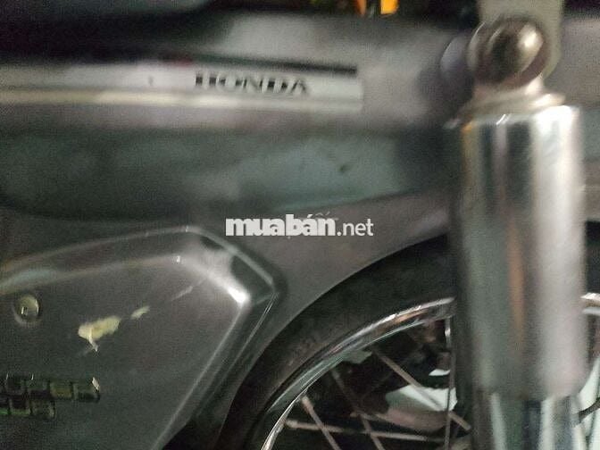 Xe máy Honda Cub 82 độ 100cc màu xám