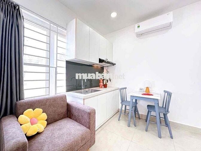 Căn Hộ Cửa Sổ Trời Gần Ga T3 - Etown Cộng Hoà Full Nội Thất