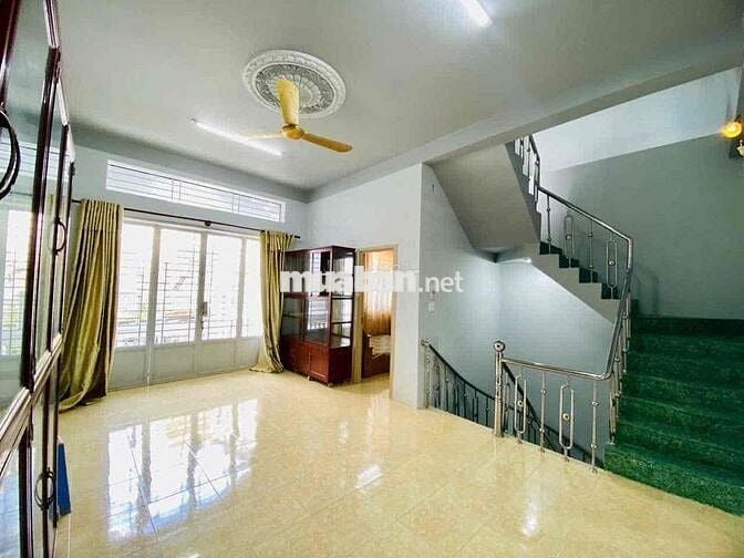 Nhà 280m2 5 phòng full máy lạnh Trục chính hẻm Xô Viết Nghệ Tĩnh