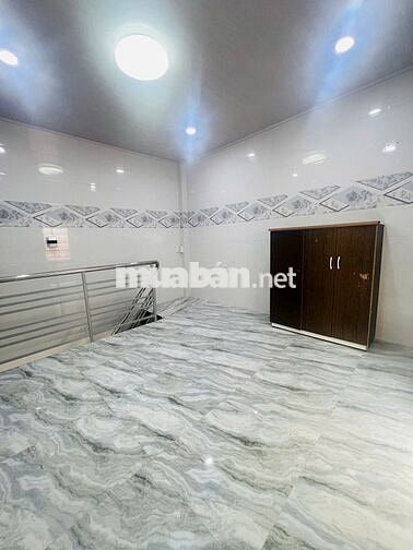 Nhà phù hợp gia đình nhỏ đi làm đi học, ngay trung tâm quận 1