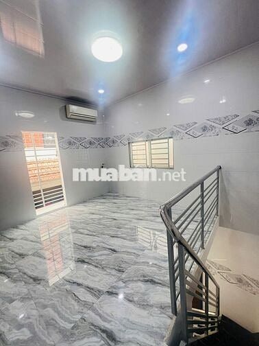 Nhà phù hợp gia đình nhỏ đi làm đi học, ngay trung tâm quận 1