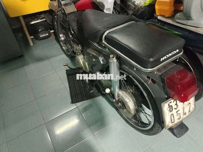 Xe máy Honda Cub 82 độ 100cc màu xám