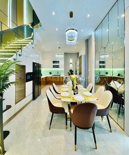 Hạ giá! Bán gấp nhà 55m2, giá 2tỷ 690 triệu ở Hoàng Sa, P5, Tân Bình.