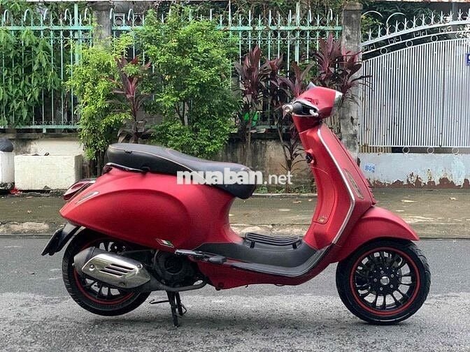 🛑Vespa Sprint Bản Màu Đỏ Nhám Viền Đen Len Ken 95%