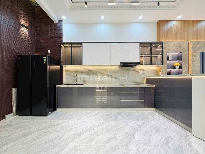 Ngay Nguyễn Đình Chính 70m2 giá 5ty970 HXH SHR kvuc đầy đủ tiện ích