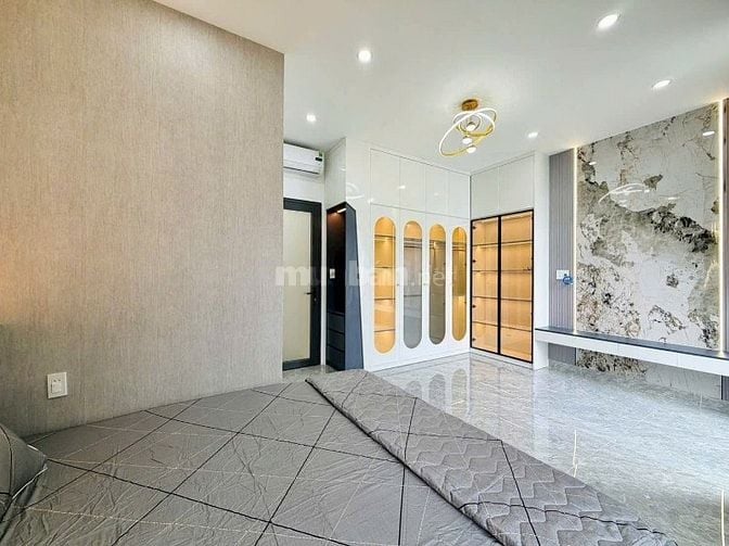 Ngay Nguyễn Đình Chính 70m2 giá 5ty970 HXH SHR kvuc đầy đủ tiện ích