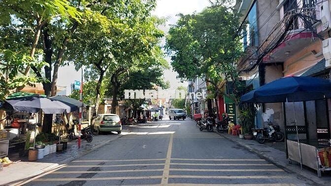 Trung tâm phố Thanh Am, đất 35m2-6.85 tỷ, lô góc, ô tô,10m ra mặt phố Trung tâm phố Thanh Am, đất 35m2-6.85 tỷ, lô góc, ô tô,10m ra mặt phố