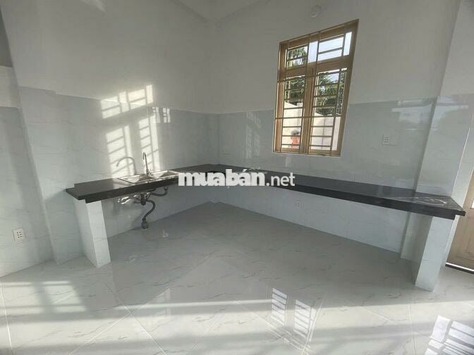 Nhà mới xây nguyên 1 lầu  căn 5 phòng ngủ, P. An Phú Đông, Q.12,