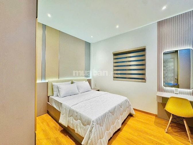 Hạ giá! Bán gấp nhà 55m2, giá 2tỷ 690 triệu ở Hoàng Sa, P5, Tân Bình.