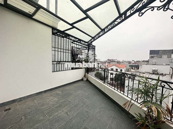 Bán nhà 6 tầng Ngọc Thuỵ,Gara ôtô, thang máy,DT 41m, Giá chỉ 11 tỷ Bán nhà 6 tầng Ngọc Thuỵ,Gara ôtô, thang máy,DT 41m, Giá chỉ 11 tỷ