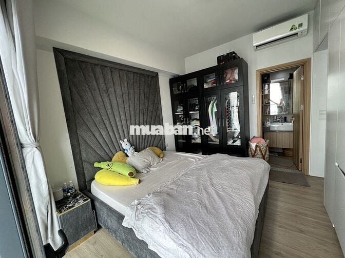 Căn hộ Emerald 71m² (2PN), 15Tr, Full Nội Thất, View CV, Sát Aeon