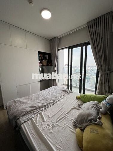 Căn hộ Emerald 71m² (2PN), 15Tr, Full Nội Thất, View CV, Sát Aeon