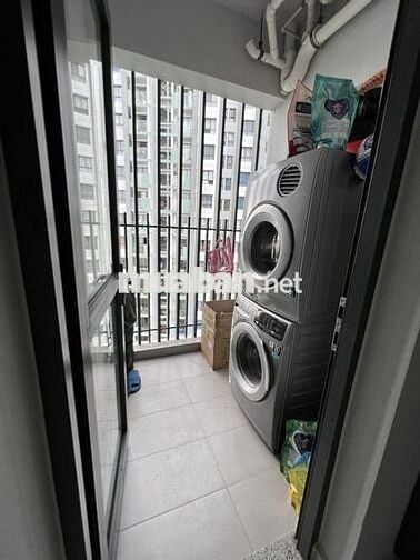 Căn hộ Emerald 71m² (2PN), 15Tr, Full Nội Thất, View CV, Sát Aeon