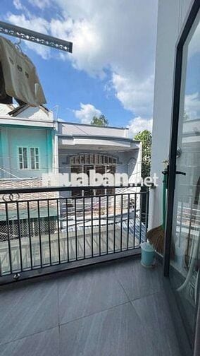 Nhà 1trệt 1lầu 4❌16 2pn 2wc full NT ngay gần coopmart pvh giá còn tl