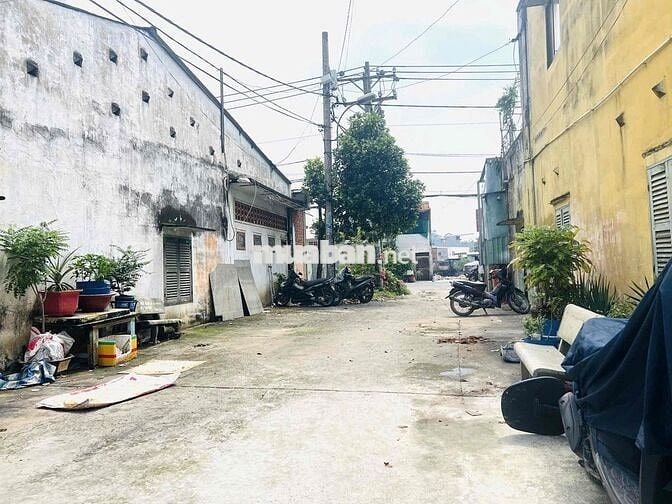 🛑Nhà mới, 3 tầng, hẻm ô tô, sát M tiền Ng Duy P9- cầu Chánh Hưng