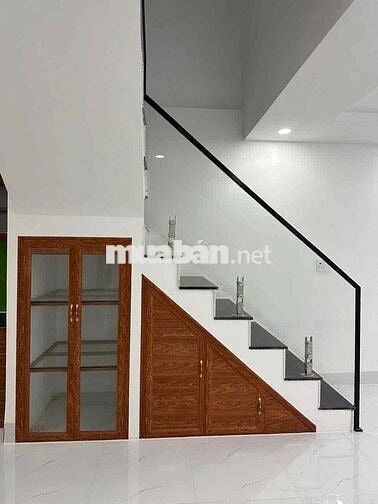 bán nhà 1 trệt 1 lầu full thổ cư