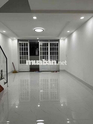 bán nhà 1 trệt 1 lầu full thổ cư