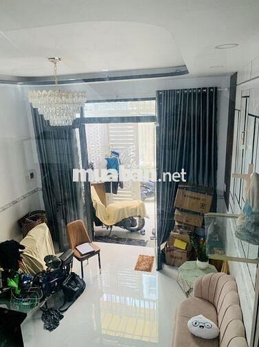 Nhà phố trệt lầu. Có 2Pn tại cầu Phú Xuân. Sổ riêng. Hỗ trợ vay bank