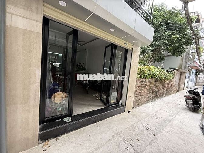 Bán nhà mới phường Ngọc Thuỵ, DT 32m, 3 tầng, Giá chỉ 5,5 tỷ Bán nhà mới phường Ngọc Thuỵ, DT 32m, 3 tầng, Giá chỉ 5,5 tỷ