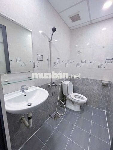 🌟 STUDIO FULL NT– GẦN ĐH IUH, HUTECH, FTU – THANG MÁY – AN NINH 24/7