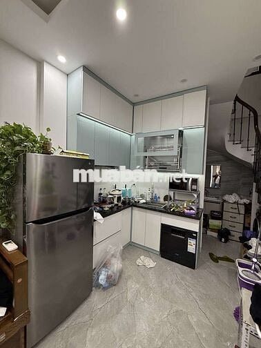 Bán nhà mới phường Ngọc Thuỵ, DT 32m, 3 tầng, Giá chỉ 5,5 tỷ Bán nhà mới phường Ngọc Thuỵ, DT 32m, 3 tầng, Giá chỉ 5,5 tỷ