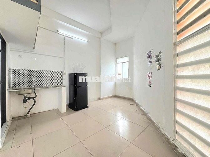 DUPLEX SẴN NỘI THẤT-THANG MÁY-RỘNG THOÁNG-TIỆN DI CHUYỂN,AN NINH