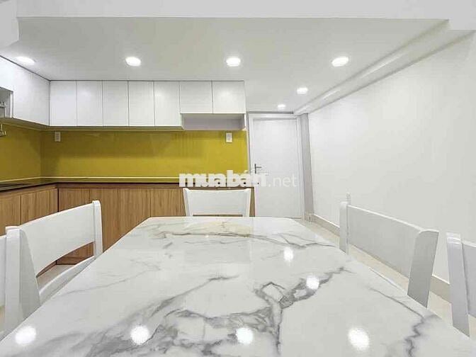 BT  ĐINH BỘ LĨNH 52m2 ( 4.3x11) 3 PN . 2 phút ra quận1 chỉ hơn 3 tỷ