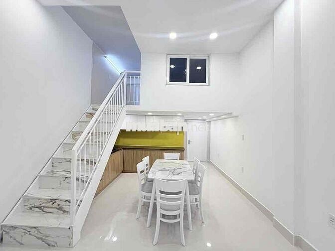 BT  ĐINH BỘ LĨNH 52m2 ( 4.3x11) 3 PN . 2 phút ra quận1 chỉ hơn 3 tỷ